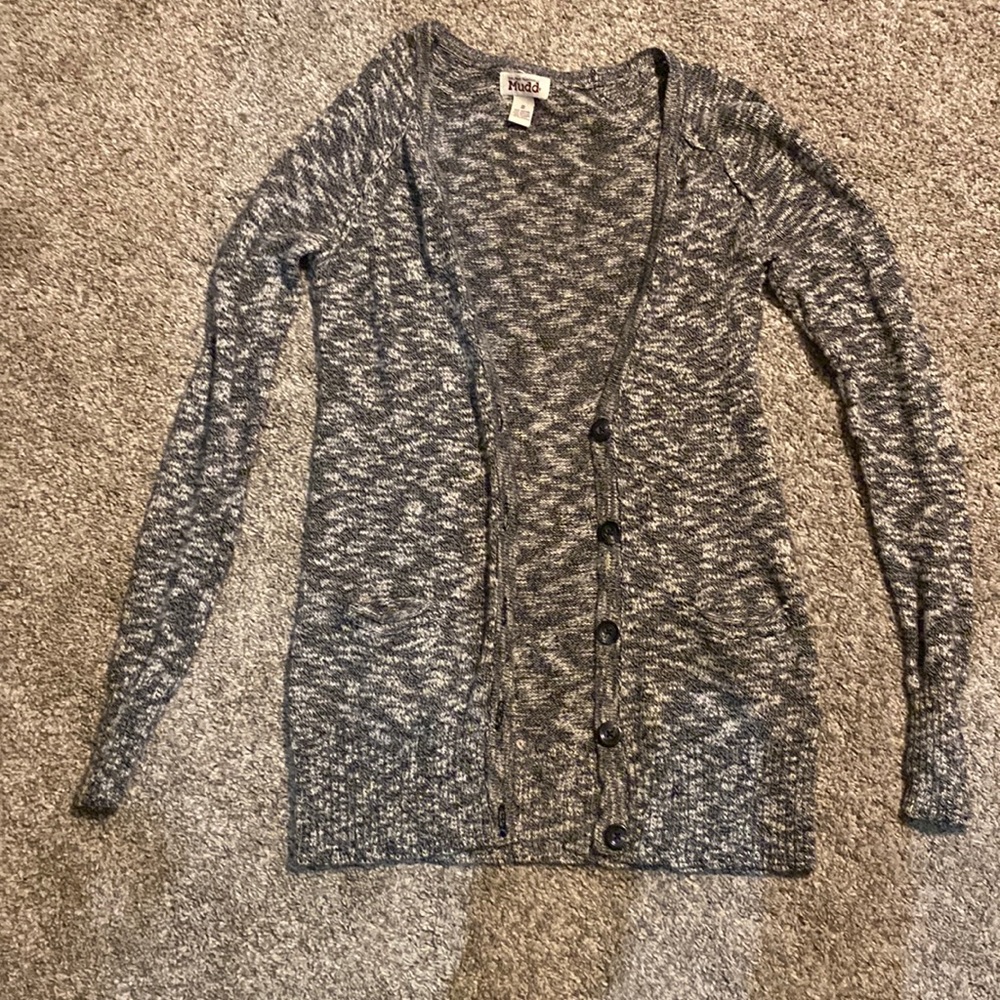 5 FOR $8 ❤️ Mudd cardigan